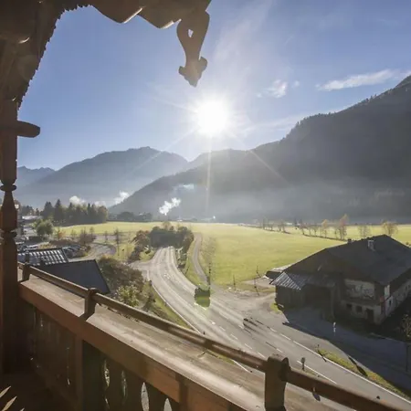 Feriehus Schoneben Bauernhaus Wald im Pinzgau