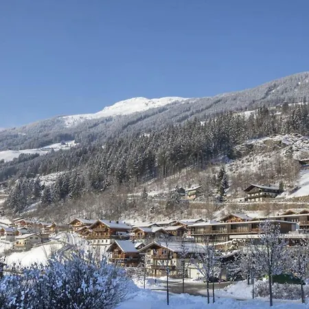 Feriehus Schoneben Bauernhaus Wald im Pinzgau